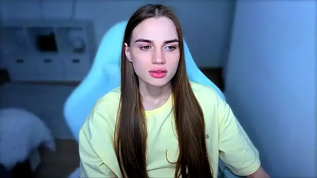 Snapshot of StellaLawless chatting on 09.18.25 StellaLawless online show from 09.18.25