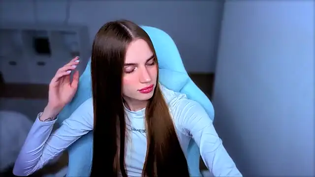 Snapshot of StellaLawless chatting on 09.22.25 StellaLawless online show from 09.22.25