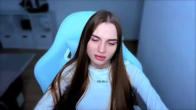 Snapshot of StellaLawless chatting on 09.30.25 StellaLawless online show from 09.30.25