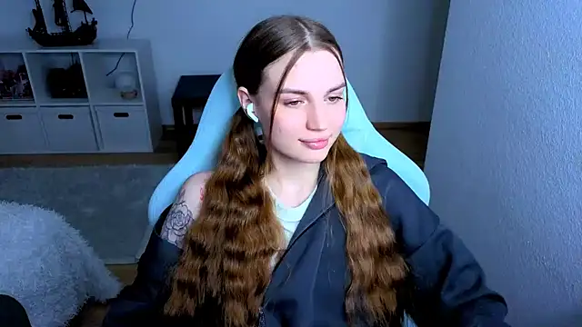 StellaLawless online show from 02.24.26