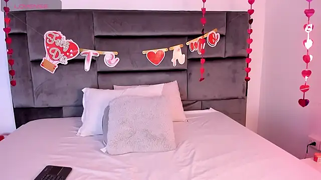 Snapshot of MarilynSmIith chatting on 02.25.25 MarilynSmIith online show from 02.25.25