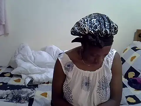 Sweet Bear online show from 11.10.25