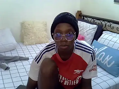 Sweet Bear online show from 03.01.26