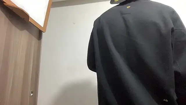 Snapshot of bob_petterson chatting on 01.06.25 bob petterson online show from 01.06.25