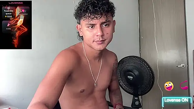 Snapshot of bob_petterson chatting on 11.22.25 bob petterson online show from 11.22.25