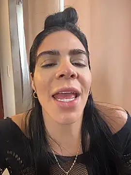 valecruz903 online show from 02.16.26