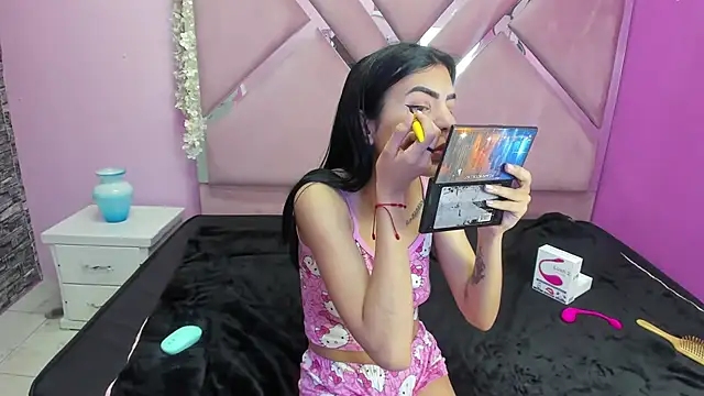 IsisRouse online show from 02.09.25