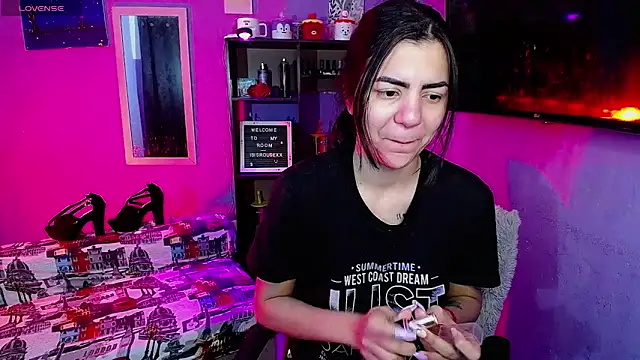 IsisRouse online show from 11.29.25