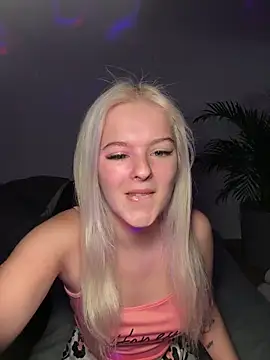 Allylove03 online show from 01.05.25