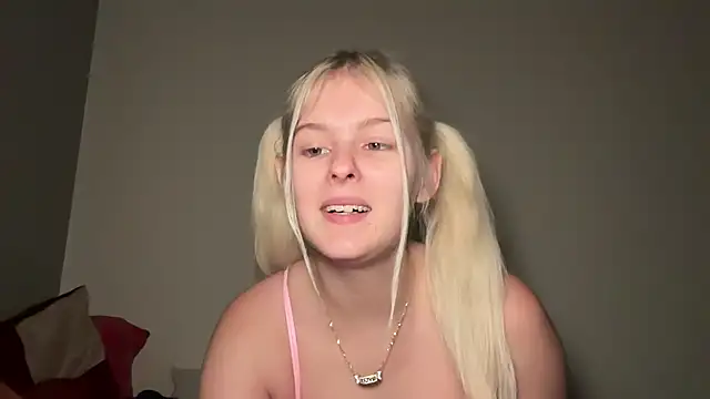 Allylove03 online show from 02.17.25