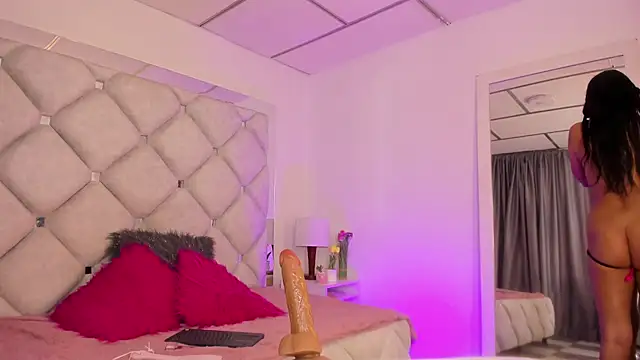 alessiaferry online show from 02.19.25