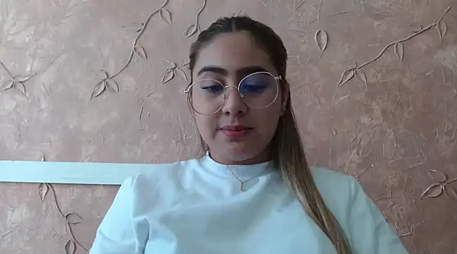 Miabonnett  online show from 01.23.25