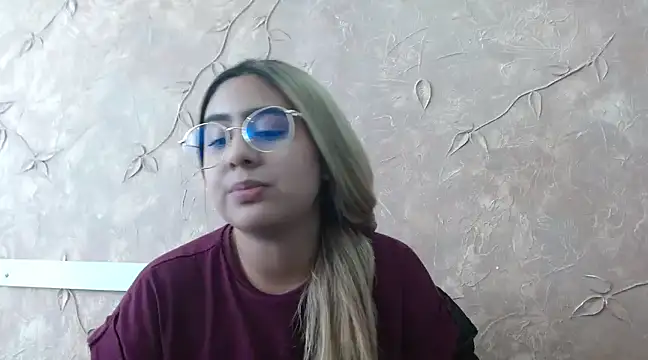 Miabonnett  online show from 02.06.25