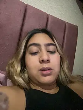 Miabonnett  online show from 03.08.26