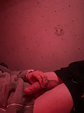 Snapshot of pervy_devil chatting on 01.17.25 pervy devil online show from 01.17.25