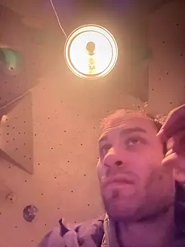 Snapshot of pervy_devil chatting on 01.17.25 pervy devil online show from 01.17.25