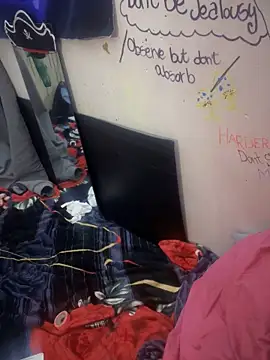 Snapshot of pervy_devil chatting on 01.20.25 pervy devil online show from 01.20.25