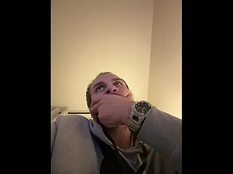 Snapshot of pervy_devil chatting on 09.14.25 pervy devil online show from 09.14.25