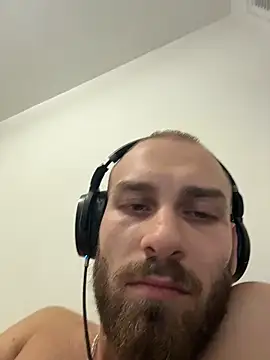 Snapshot of pervy_devil chatting on 10.10.25 pervy devil online show from 10.10.25