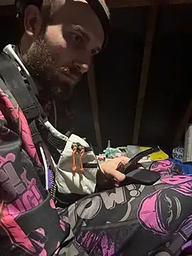 Snapshot of pervy_devil chatting on 10.22.25 pervy devil online show from 10.22.25