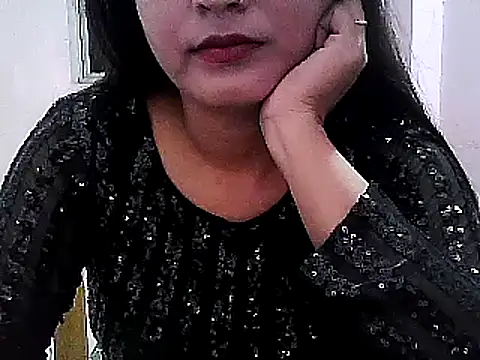 Snapshot of Model-Tanya chatting on 01.24.25 Model-Tanya online show from 01.24.25