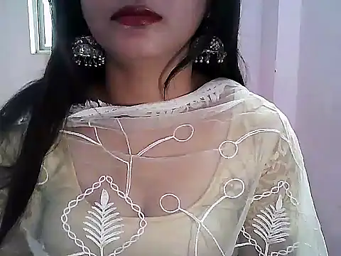 Snapshot of Model-Tanya chatting on 02.06.25 Model-Tanya online show from 02.06.25