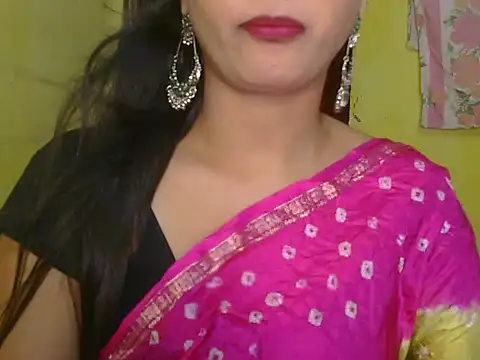 Snapshot of Model-Tanya chatting on 02.18.25 Model-Tanya online show from 02.18.25