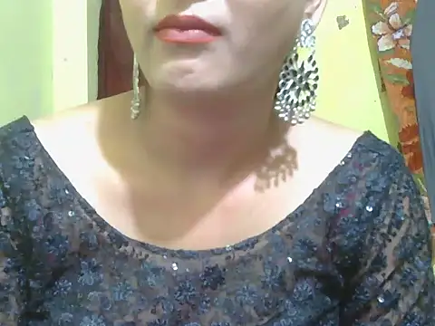 Snapshot of Model-Tanya chatting on 03.15.25 Model-Tanya online show from 03.15.25