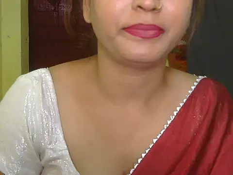 Snapshot of Model-Tanya chatting on 03.18.25 Model-Tanya online show from 03.18.25