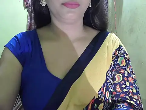 Snapshot of Model-Tanya chatting on 09.20.25 Model-Tanya online show from 09.20.25