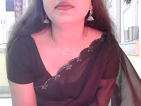 Snapshot of Model-Tanya chatting on 11.12.25 Model-Tanya online show from 11.12.25