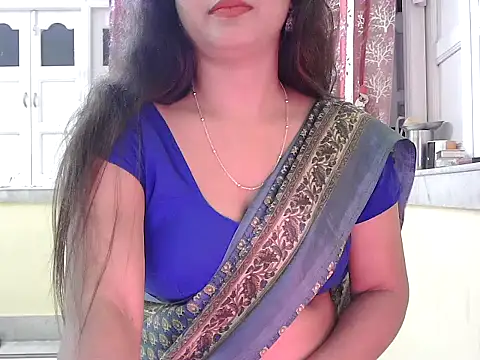 Snapshot of Model-Tanya chatting on 11.23.25 Model-Tanya online show from 11.23.25