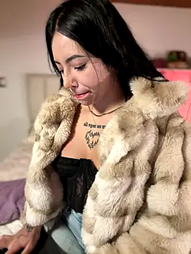 eva elifee online show from 09.08.25