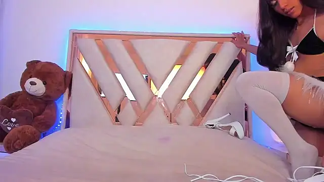 Snapshot of _Andyy__ chatting on 12.30.24 Andyy online show from 12.30.24