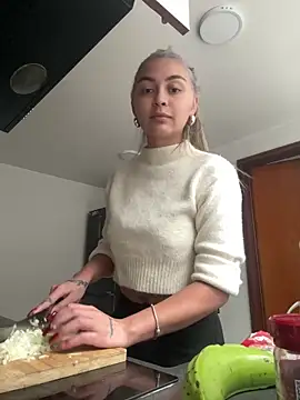 Snapshot of emma_oxford chatting on 02.03.26 emma oxford online show from 02.03.26