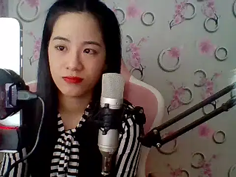 Snapshot of Nana-68 chatting on 03.21.25 Nana-68 online show from 03.21.25