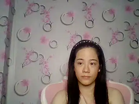 Snapshot of Nana-68 chatting on 09.27.25 Nana-68 online show from 09.27.25