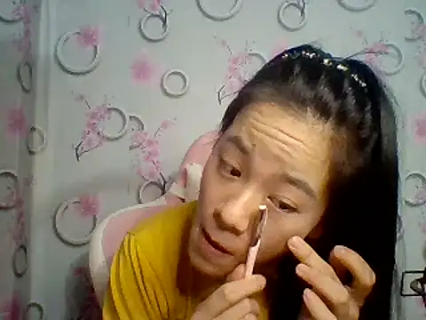 Snapshot of Nana-68 chatting on 10.07.25 Nana-68 online show from 10.07.25