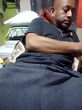 pineda1689 online show from 02.26.25