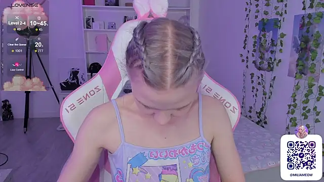 Snapshot of Milia_Parker chatting on 12.10.24 Milia Parker online show from 12.10.24