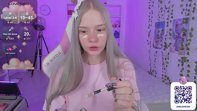 Snapshot of Milia_Parker chatting on 12.23.24 Milia Parker online show from 12.23.24