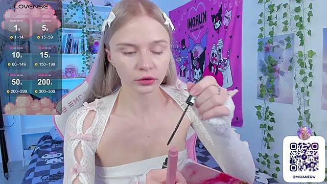 Snapshot of Milia_Parker chatting on 02.05.25 Milia Parker online show from 02.05.25