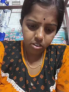 Beauty-queen online show from 03.17.25