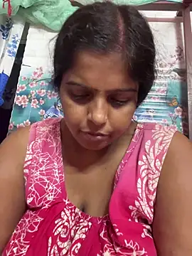 Beauty-queen online show from 10.25.25