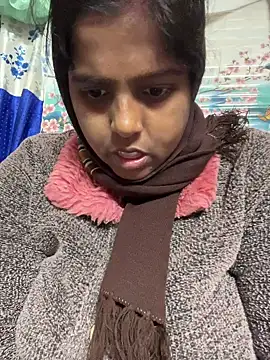 Beauty-queen online show from 12.22.25