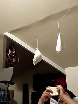 Snapshot of MynameisPaco chatting on 10.29.25 MynameisPaco online show from 10.29.25