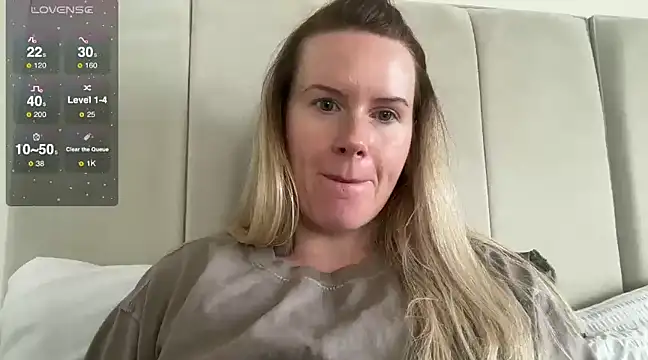 Snapshot of redheadrosie69 chatting on 03.11.25 redheadrosie69 online show from 03.11.25