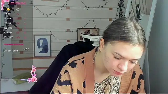 Josephine Kiss online show from 04.07.26