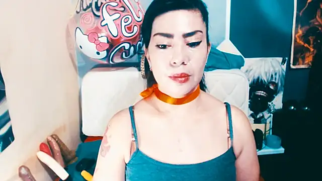 Snapshot of luisahott chatting on 03.12.26 luisahott online show from 03.12.26