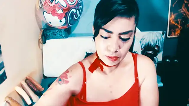 Snapshot of luisahott chatting on 03.17.26 luisahott online show from 03.17.26